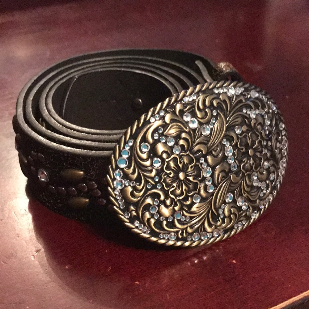 Nocona belt
